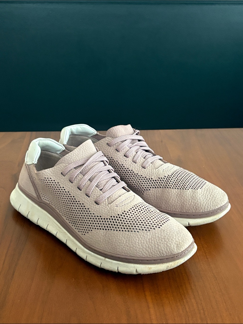 Vionic Women's Light Mauve Knit Leather Sneakers